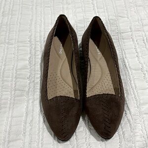 Land’s End Chocolate Brown Suede Flat